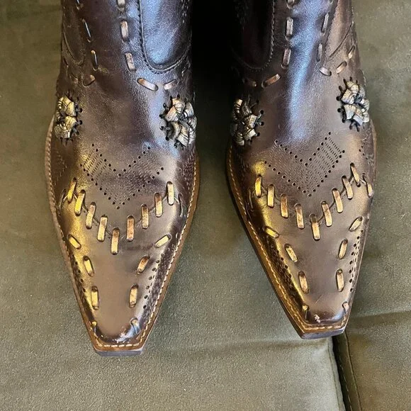 BCBG Leather Cowboy Boots Size 7 - Picture 10 of 16